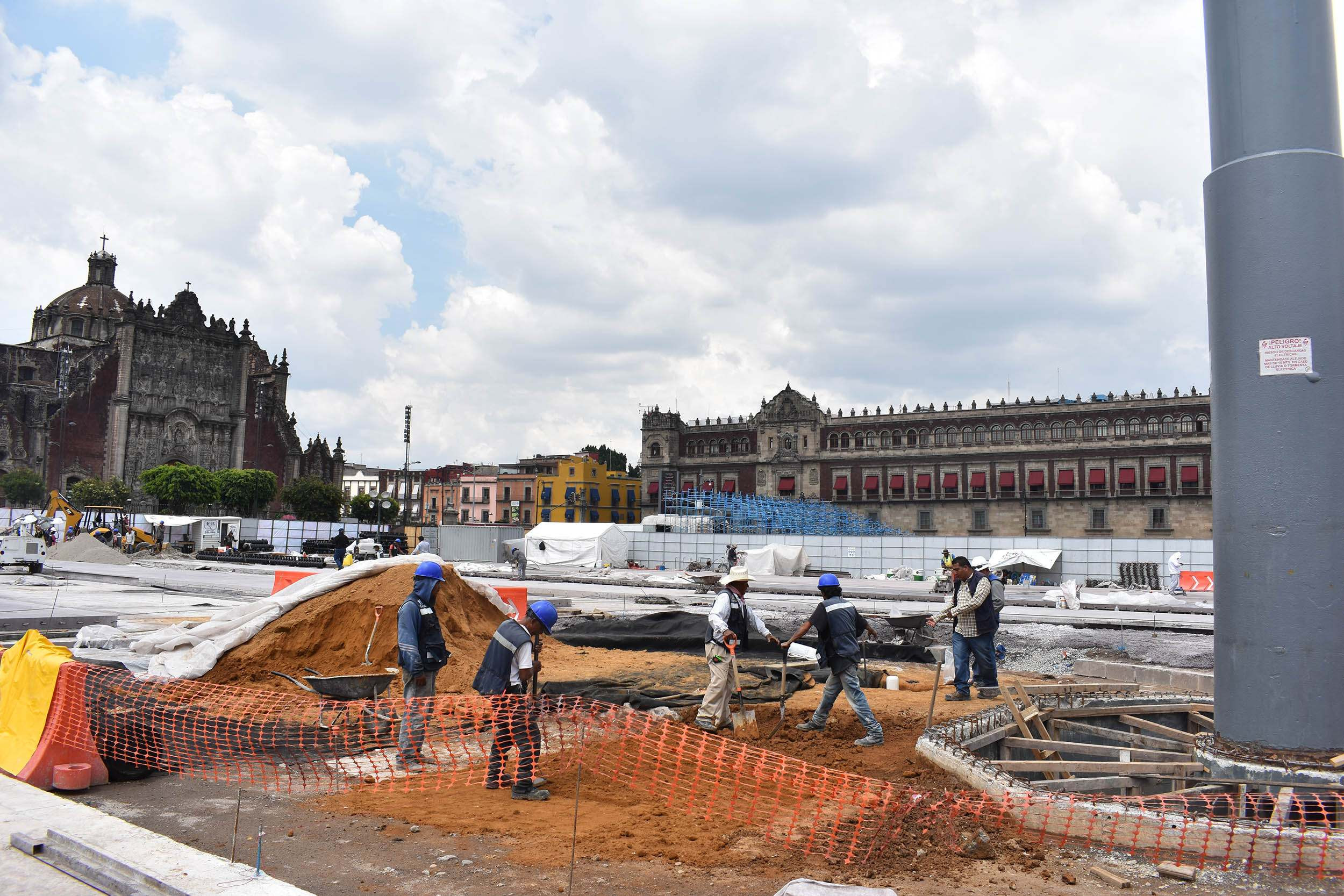 TRABAJOS ZÓCALO (2).JPG