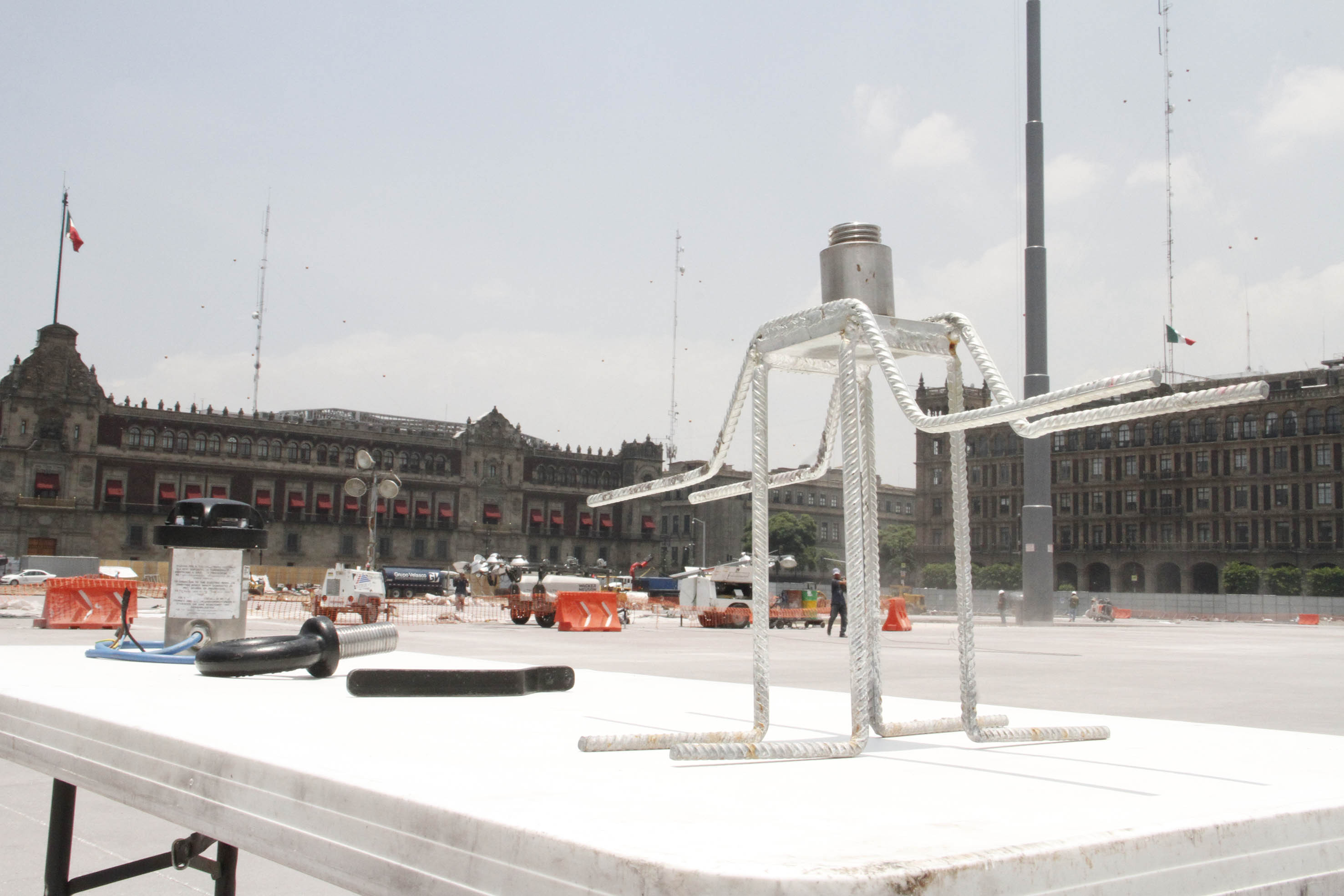 RECORRIDO DE OBRA EN EL ZÓCALO CDMX 04.JPG