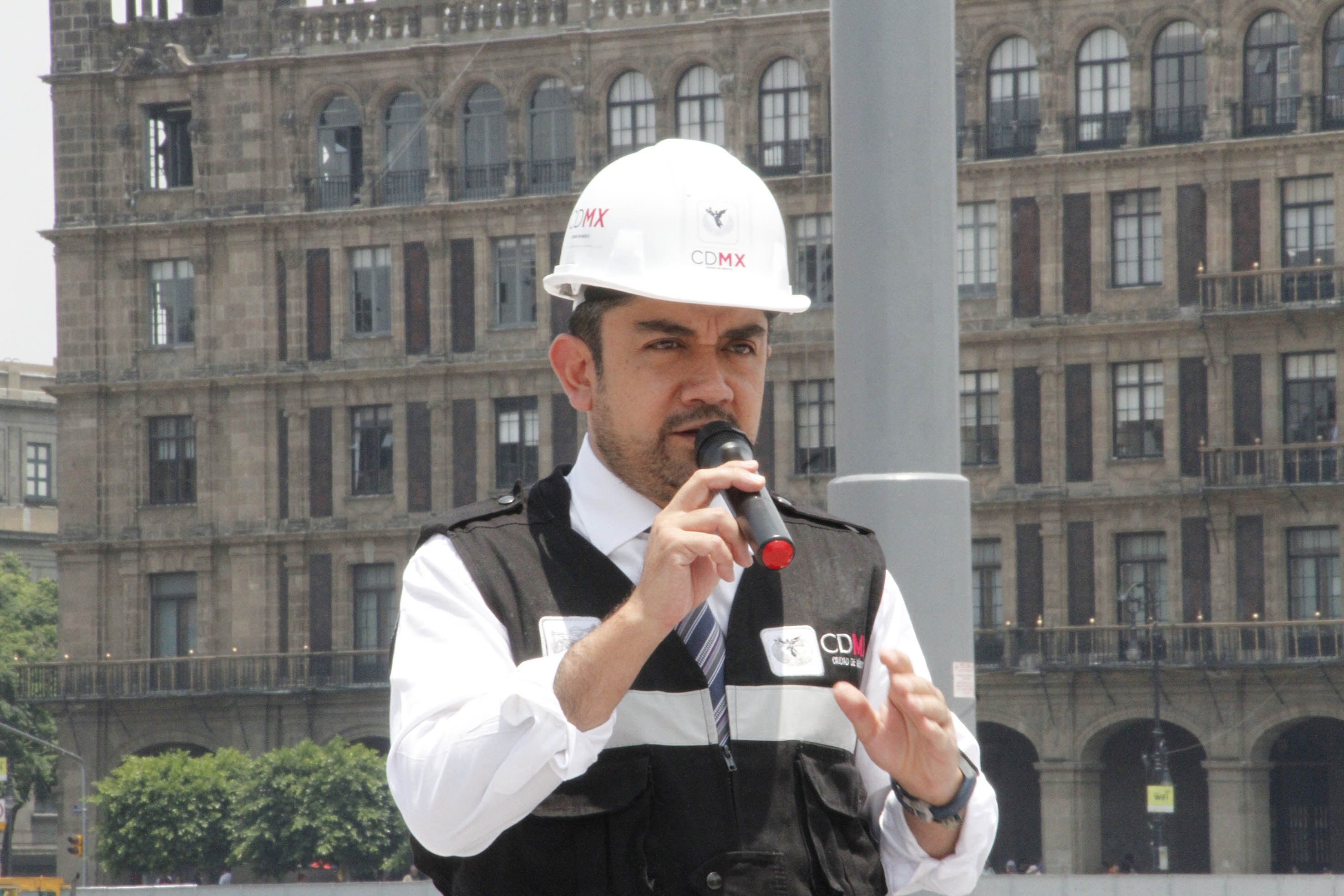 RECORRIDO DE OBRA EN EL ZÓCALO CDMX 05.JPG