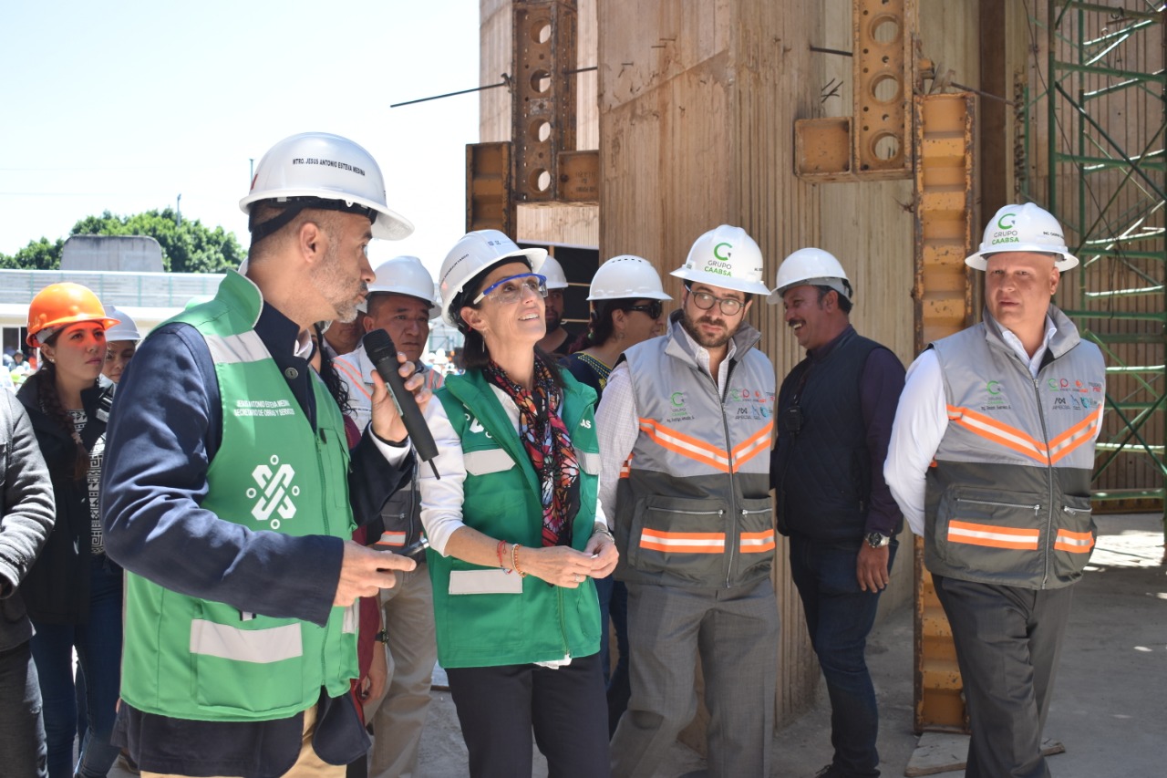 RECORRIDO AUTORIDADES 02.jpeg