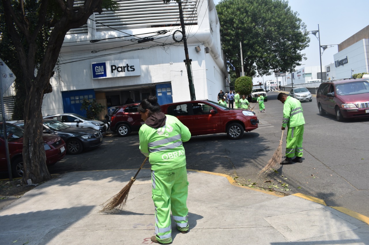 TRABAJADORES DE LIMPIA 02.jpg