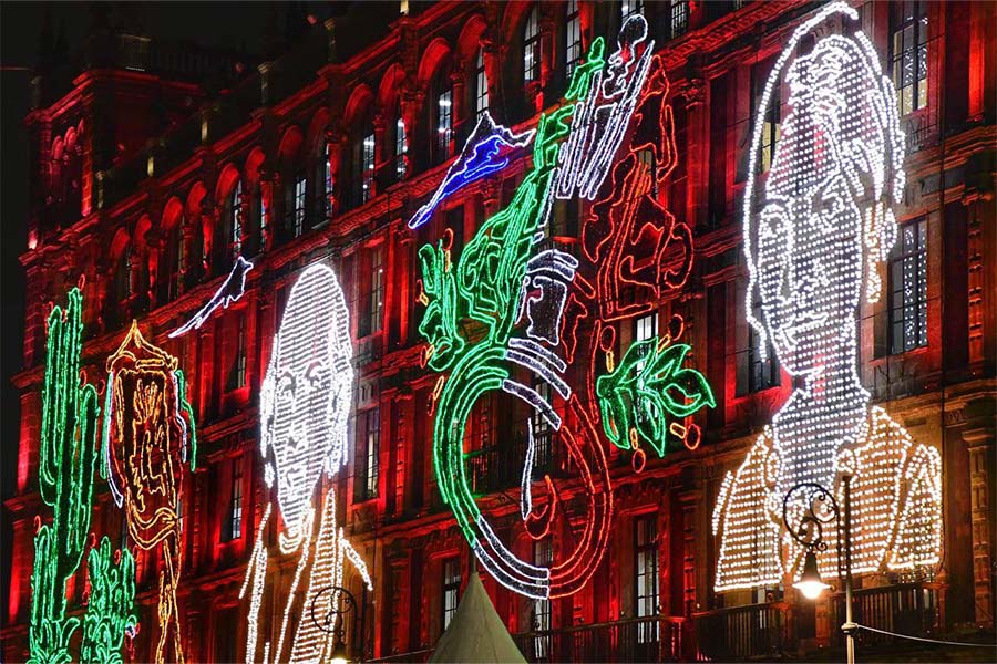 ENCABEZA CLARA BRUGADA MOLINA ENCENDIDO DE LUCES EN ZOCALO CAPITALINO COMO PARTE DE LOS FESTEJOS EN EL MES PATRIO_0007_S.jpg